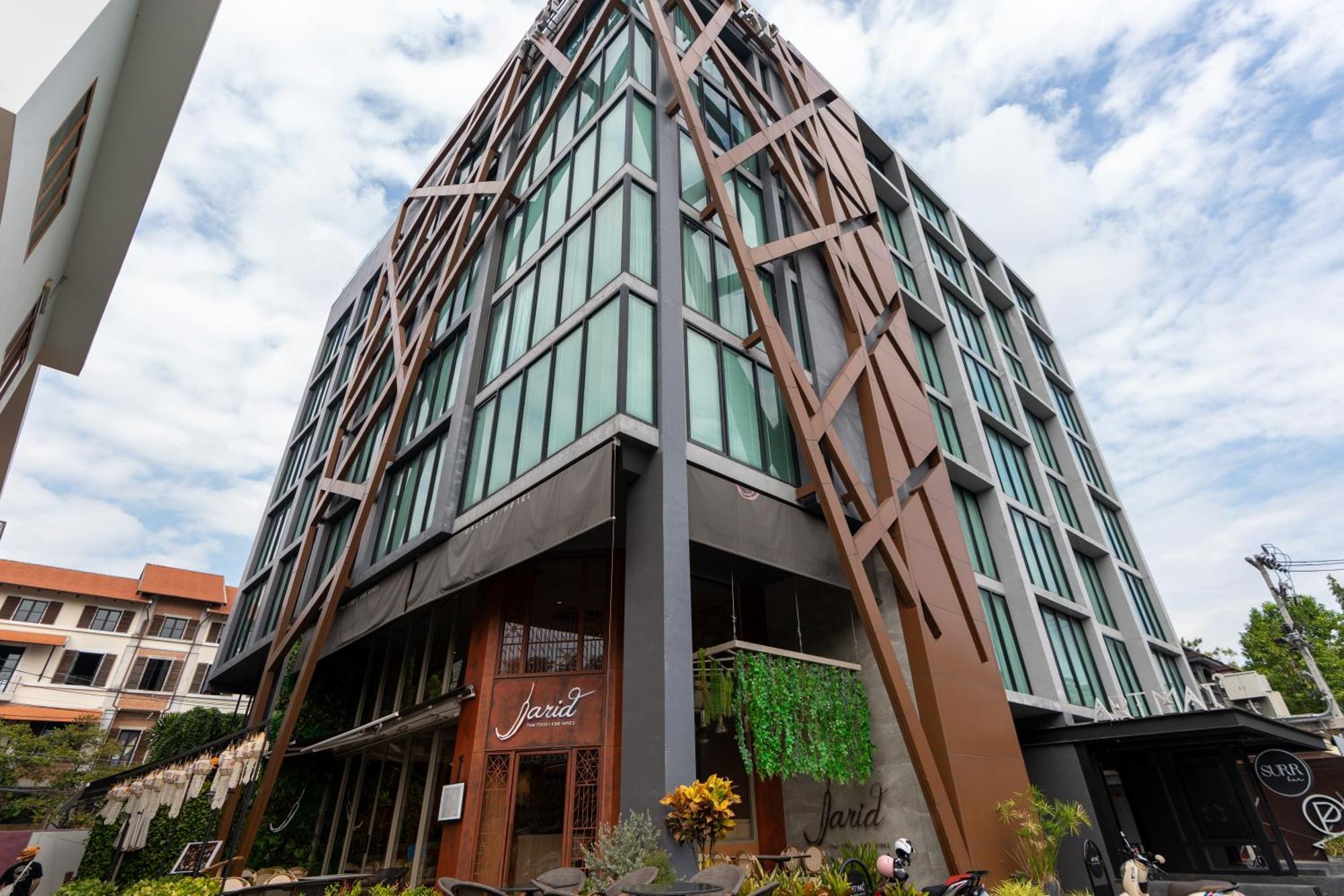 Art Mai Gallery Nimman Hotel Chiang Mai Eksteriør bilde The building of the university library